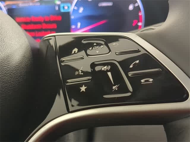 Thumbnail: 2026 Mercedes-Benz GLE - 26