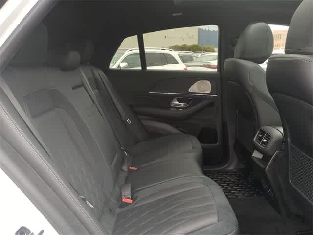 Thumbnail: 2026 Mercedes-Benz GL-Class - 21