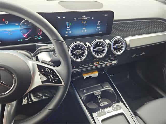 Thumbnail: 2025 Mercedes-Benz GLB - 29