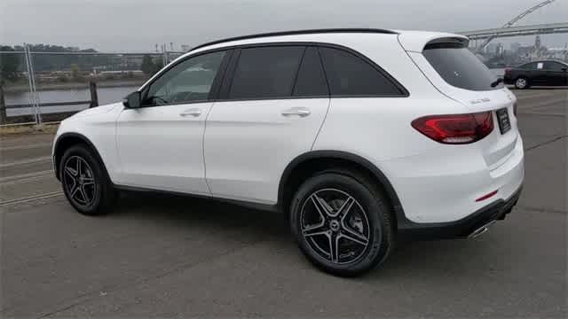 Thumbnail: 2022 Mercedes-Benz GLC - 6