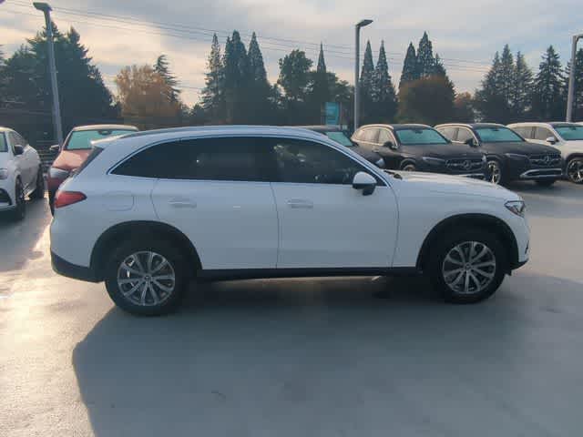 Thumbnail: 2026 Mercedes-Benz GLC - 9