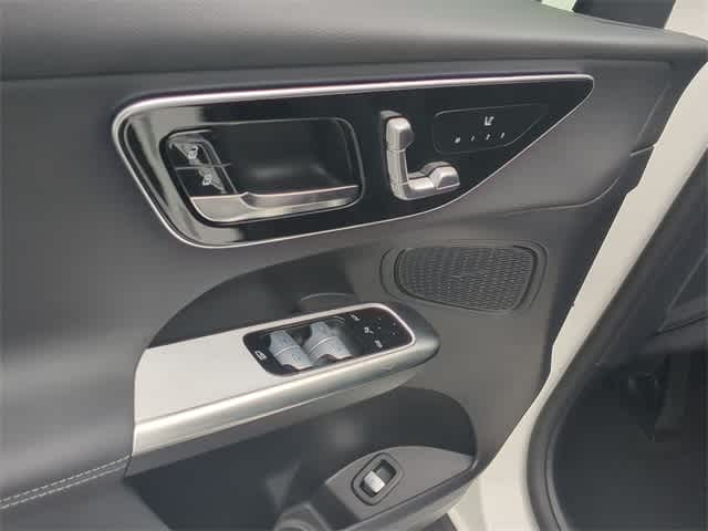 Thumbnail: 2025 Mercedes-Benz GLC - 17