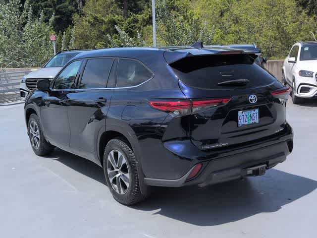 Thumbnail: 2021 Toyota Highlander - 5