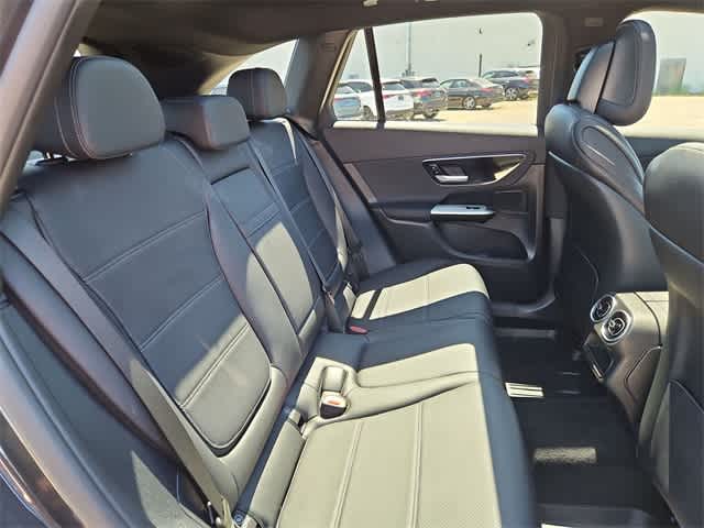 Thumbnail: 2025 Mercedes-Benz GLC - 22