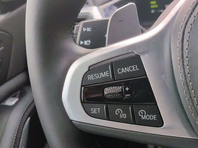 Thumbnail: 2024 BMW X7 - 25