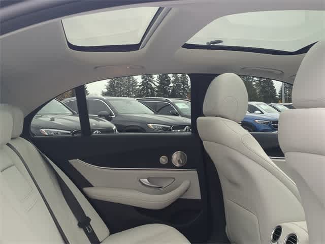 Thumbnail: 2021 Mercedes-Benz E-Class - 22