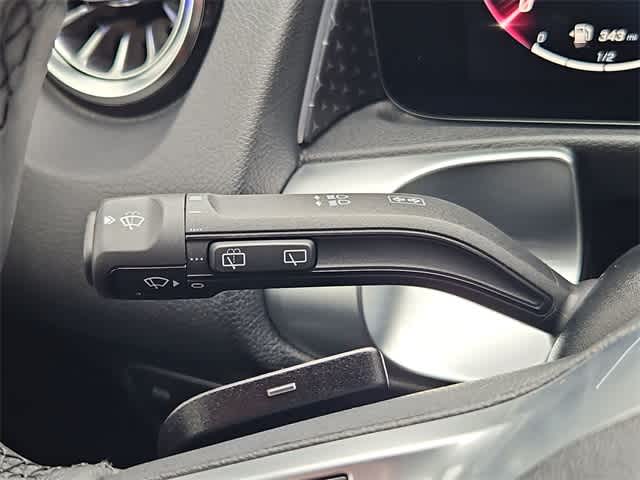 Thumbnail: 2025 Mercedes-Benz GLB - 28