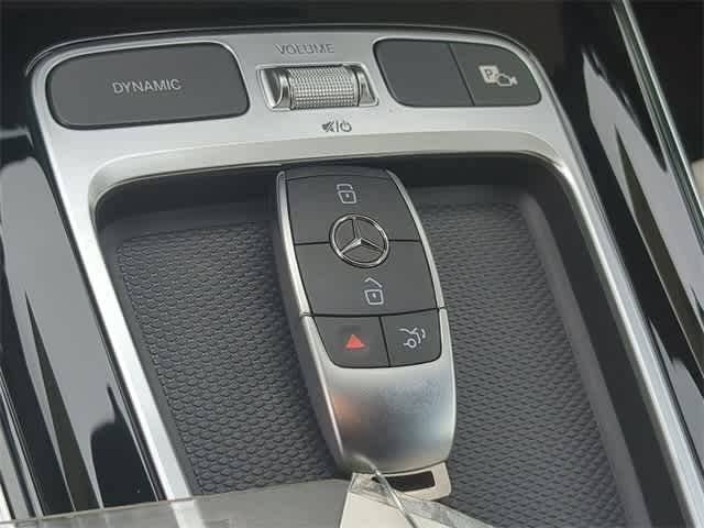 Thumbnail: 2026 Mercedes-Benz GLA - 35