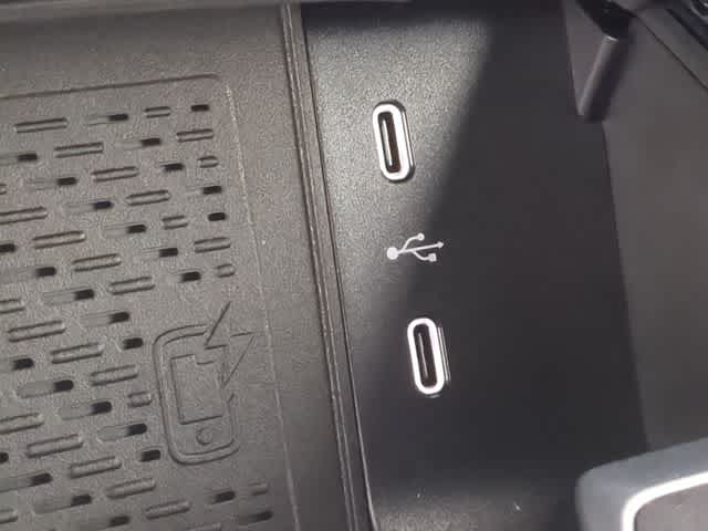 Thumbnail: 2026 Mercedes-Benz GLE - 32