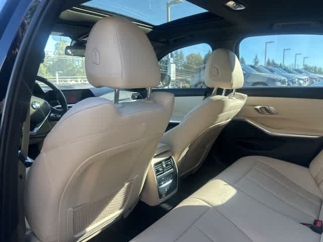 Thumbnail: 2021 BMW 3 Series - 10