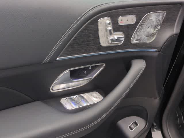 Thumbnail: 2026 Mercedes-Benz GLE - 18