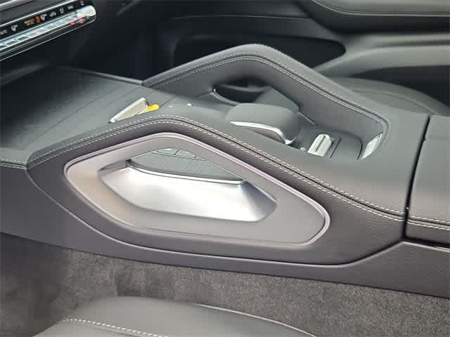 Thumbnail: 2025 Mercedes-Benz GLS - 39