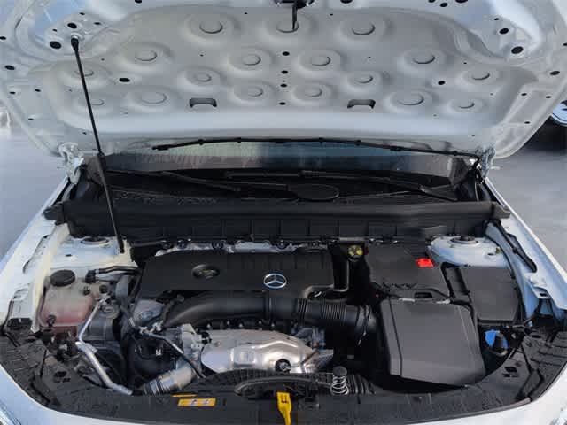 Thumbnail: 2023 Mercedes-Benz GLB - 15