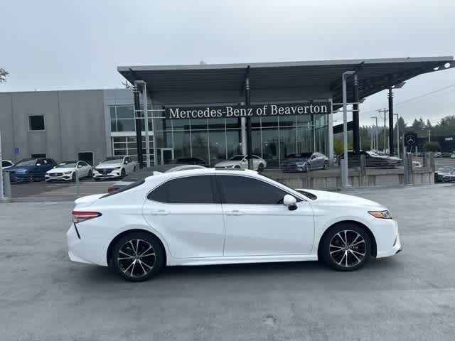 Thumbnail: 2019 Toyota Camry - 4