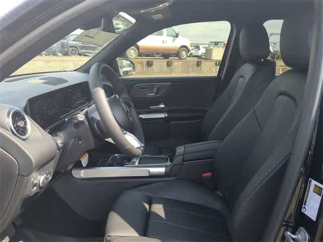 Thumbnail: 2026 Mercedes-Benz GLB - 17