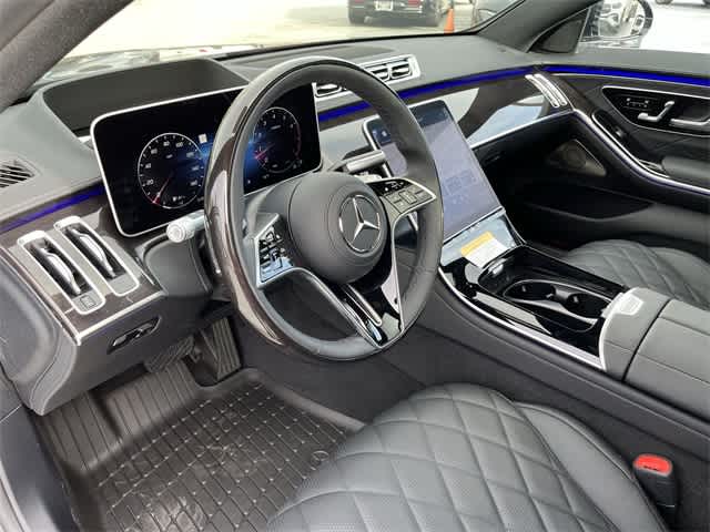 Thumbnail: 2024 Mercedes-Benz S-Class - 10