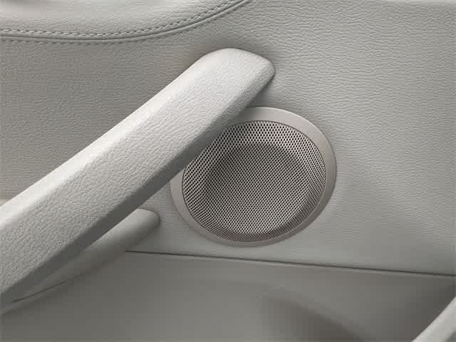 Thumbnail: 2014 BMW X1 - 33