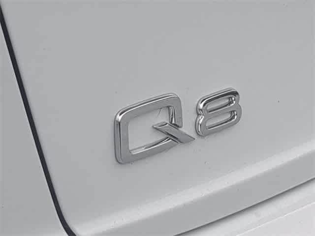 Thumbnail: 2023 Audi Q8 - 12