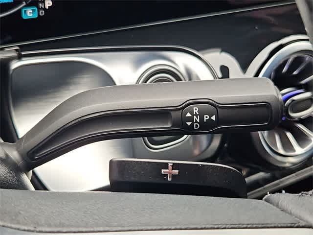 Thumbnail: 2025 Mercedes-Benz GLB - 34