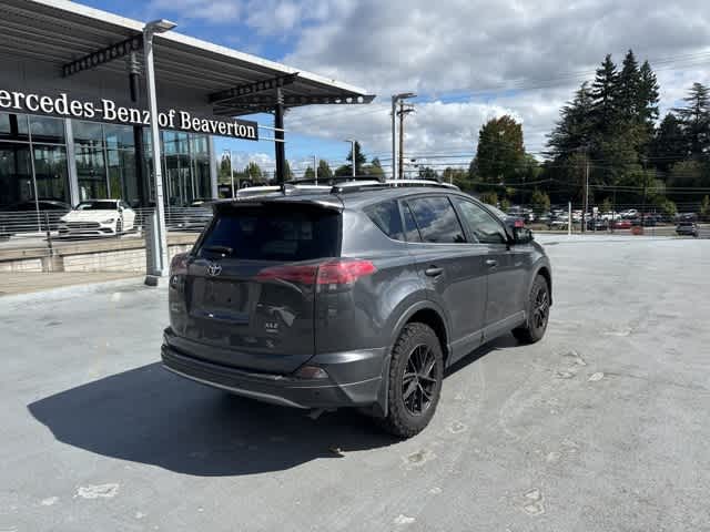 Thumbnail: 2017 Toyota RAV4 - 5