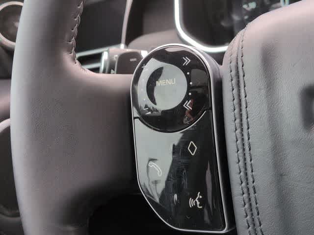 Thumbnail: 2022 Land Rover Range Rover - 24