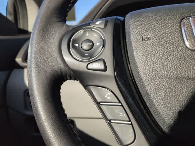 Thumbnail: 2016 Honda Pilot - 26