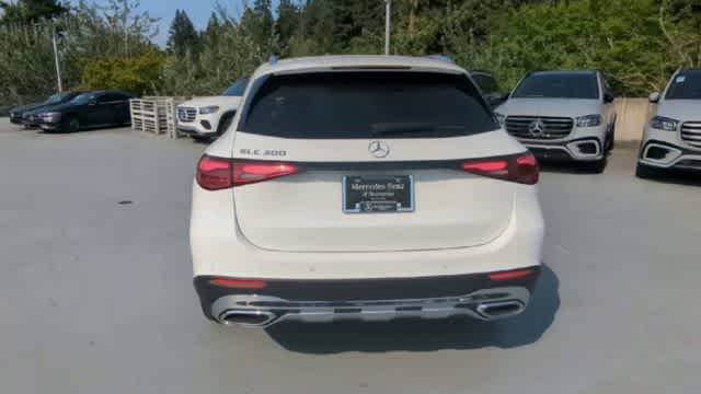 Thumbnail: 2025 Mercedes-Benz GLC - 7