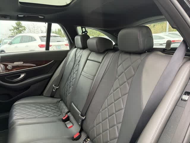 Thumbnail: 2018 Mercedes-Benz E-Class - 11