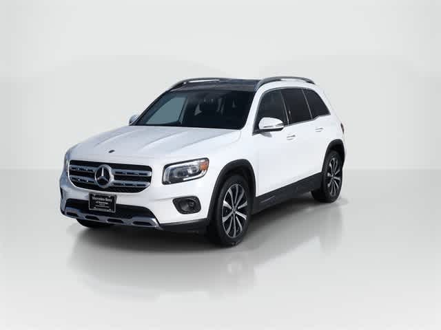 Thumbnail: 2023 Mercedes-Benz GLB - 4