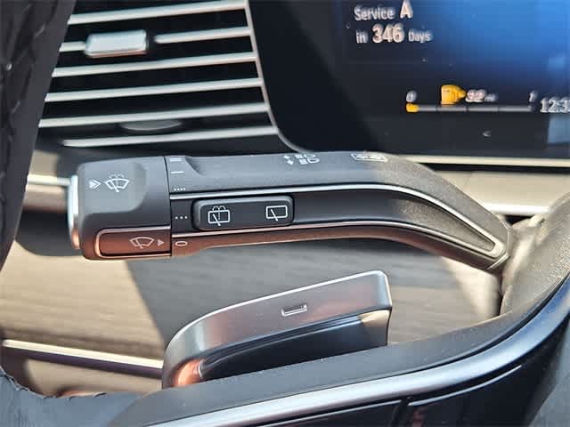 Thumbnail: 2025 Mercedes-Benz GLE - 28