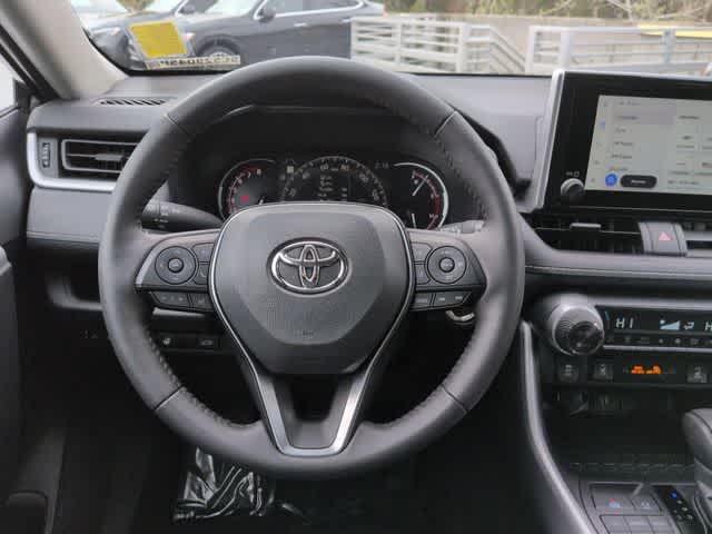 Thumbnail: 2025 Toyota RAV4 - 23