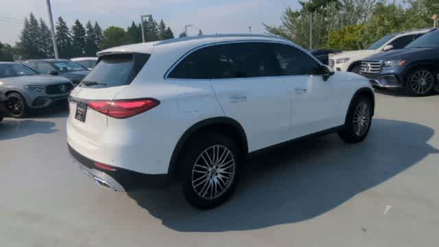 Thumbnail: 2025 Mercedes-Benz GLC - 8