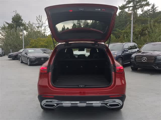 Thumbnail: 2026 Mercedes-Benz GLC - 35