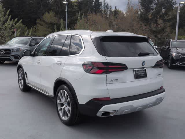 Thumbnail: 2026 BMW X5 - 6