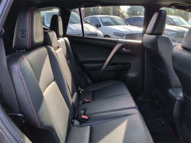 Thumbnail: 2016 Toyota RAV4 - 21