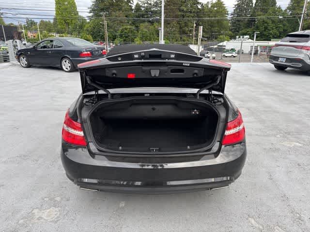Thumbnail: 2011 Mercedes-Benz E-Class - 9