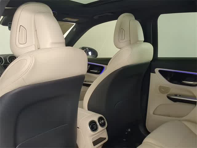 Thumbnail: 2026 Mercedes-Benz GLC - 17