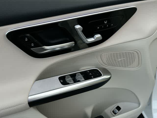 Thumbnail: 2026 Mercedes-Benz GLC - 18