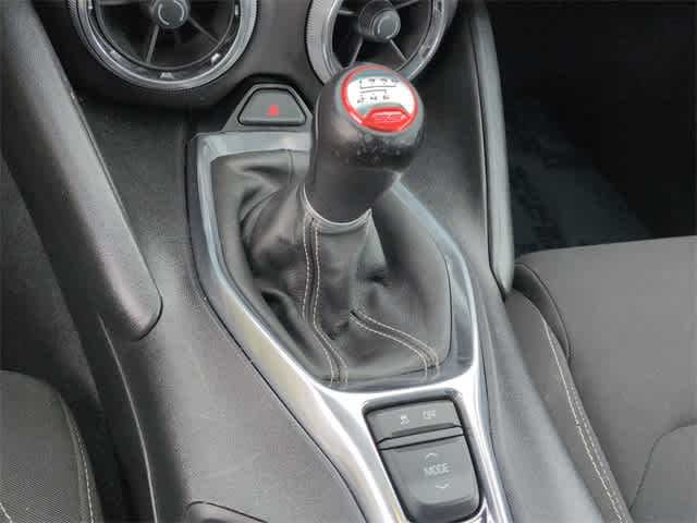 Thumbnail: 2018 Chevrolet Camaro - 32