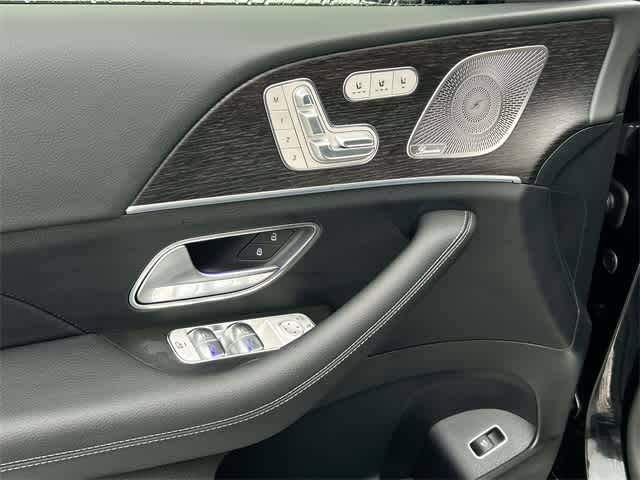 Thumbnail: 2026 Mercedes-Benz GLE - 18