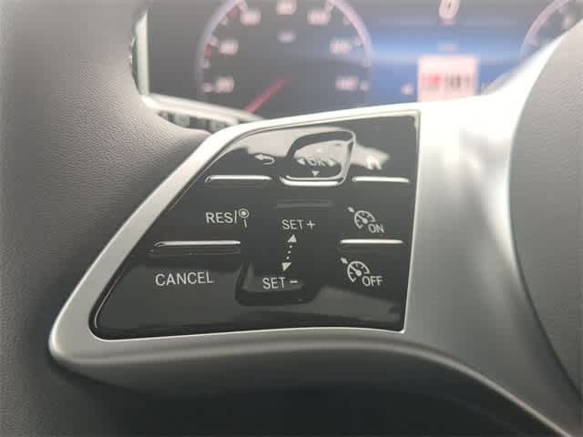 Thumbnail: 2025 Mercedes-Benz GLC - 25