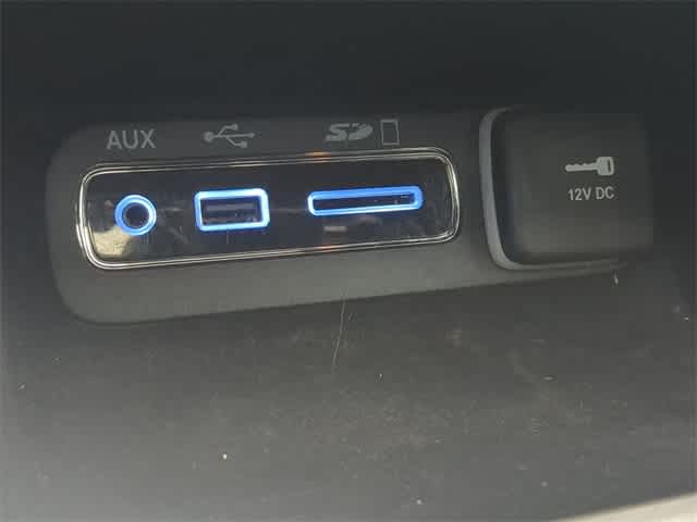 Thumbnail: 2016 Jeep Grand Cherokee - 33