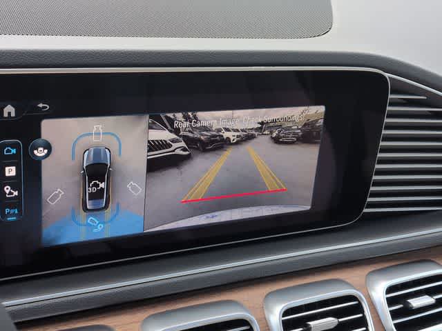 Thumbnail: 2026 Mercedes-Benz GLE - 30