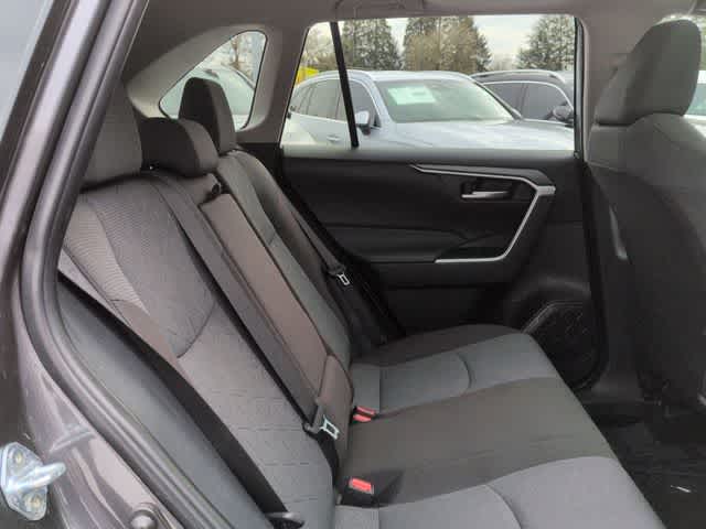 Thumbnail: 2025 Toyota RAV4 - 21