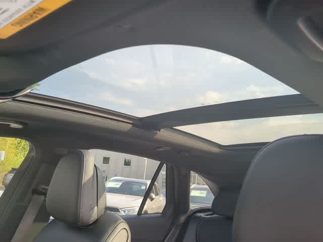 Thumbnail: 2025 Mercedes-Benz GLC - 19