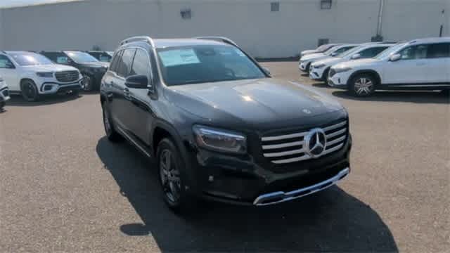 Thumbnail: 2026 Mercedes-Benz GLB - 2