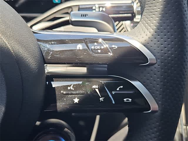 Thumbnail: 2025 Mercedes-Benz GLC - 27