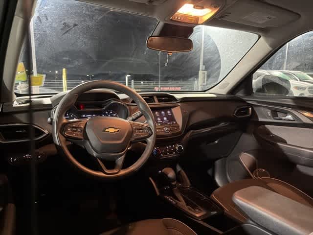 Thumbnail: 2023 Chevrolet TrailBlazer - 12