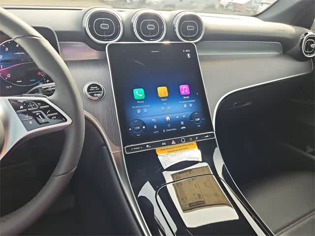 Thumbnail: 2025 Mercedes-Benz GLC - 28