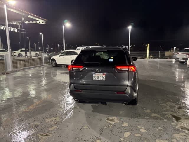 Thumbnail: 2022 Toyota RAV4 - 6